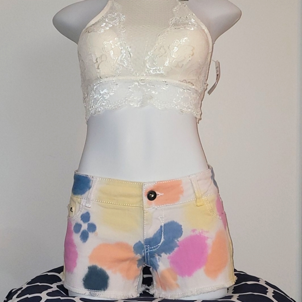 White Denim 1st KISS Tie Dye Short Shorts EUC 5